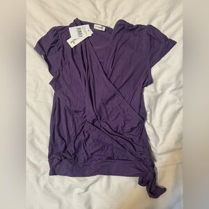 Loveappella wrap top